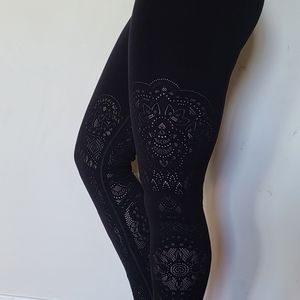 Lululemon  REVEAL TIGHT Zen Expression Black